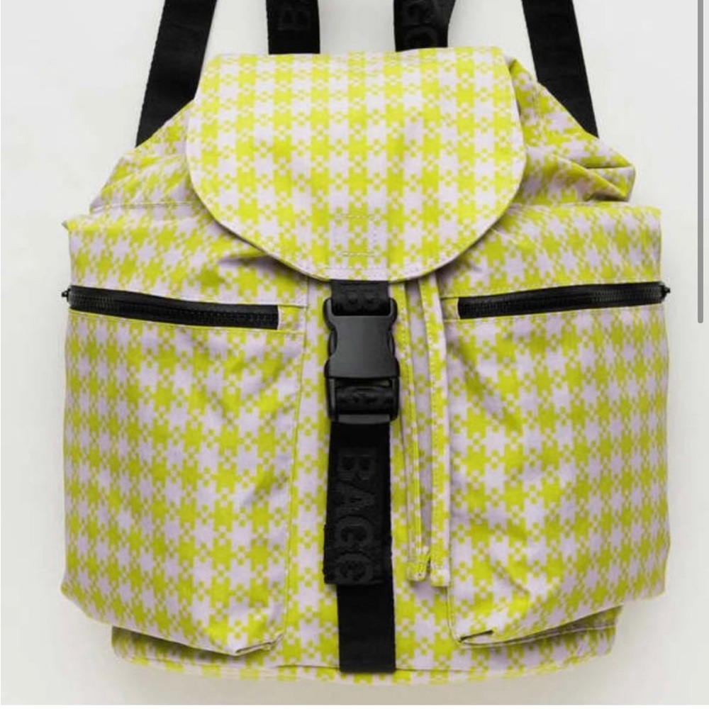 BAGGU SPORT BACKPACK PINK PISTACHIO PIXEL GINGHAM sold out color